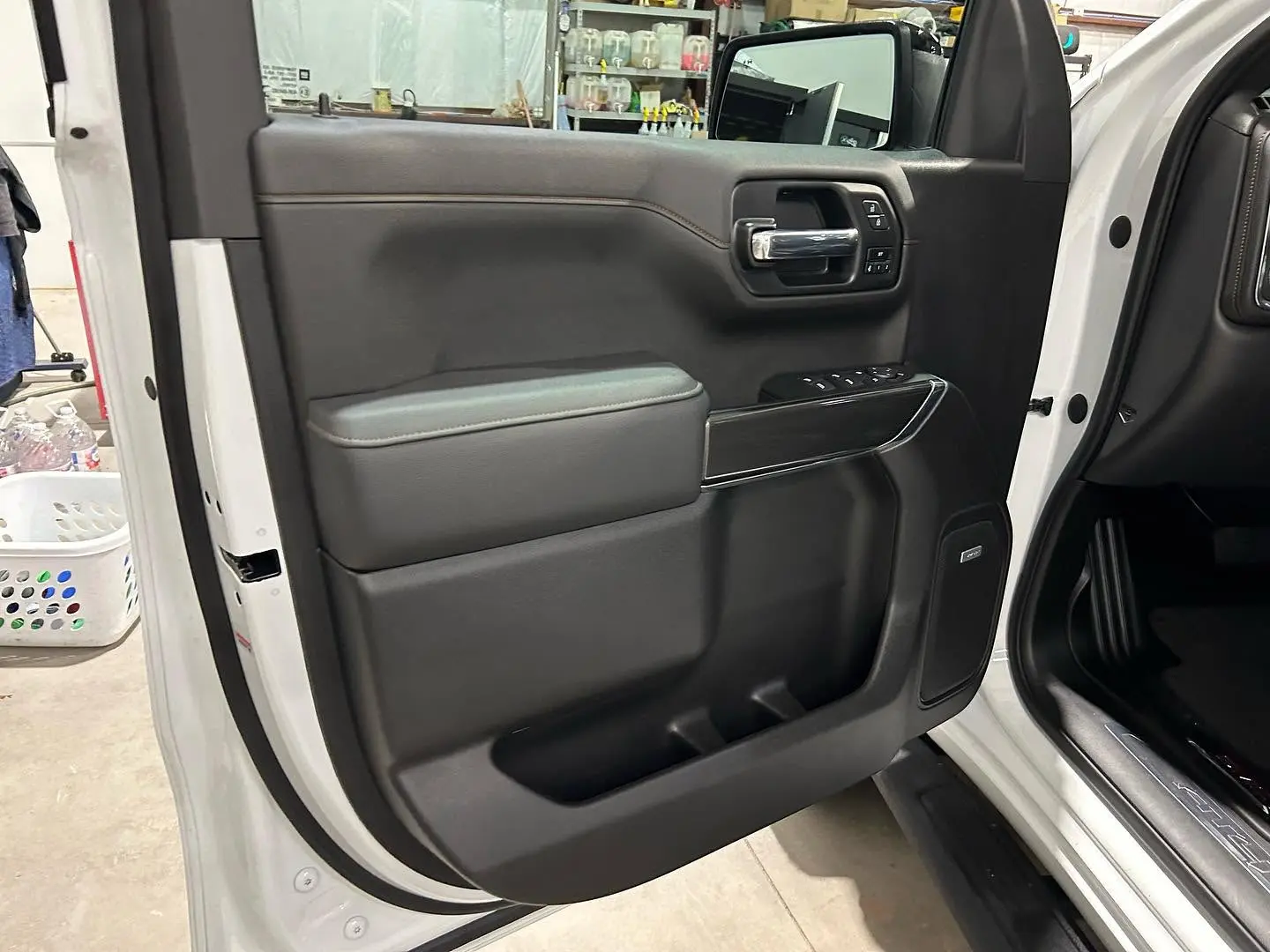 Hand Wash and Full Exterior
